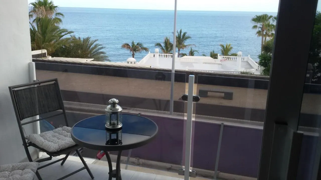 Luxury Two Bed Seaviews Apartment Puerto del Carmen  0*, Puerto del Carmen (Lanzarote)